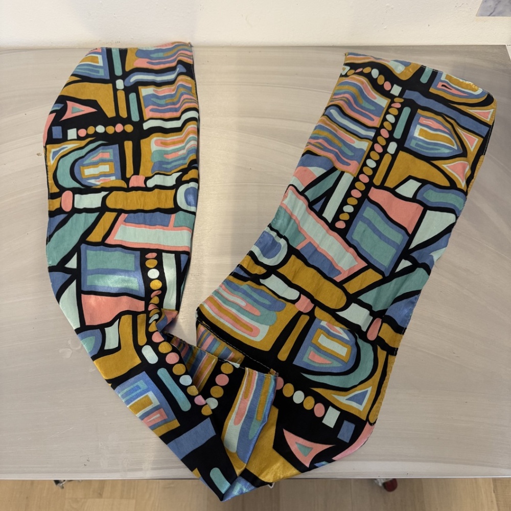 Mod printed scarf